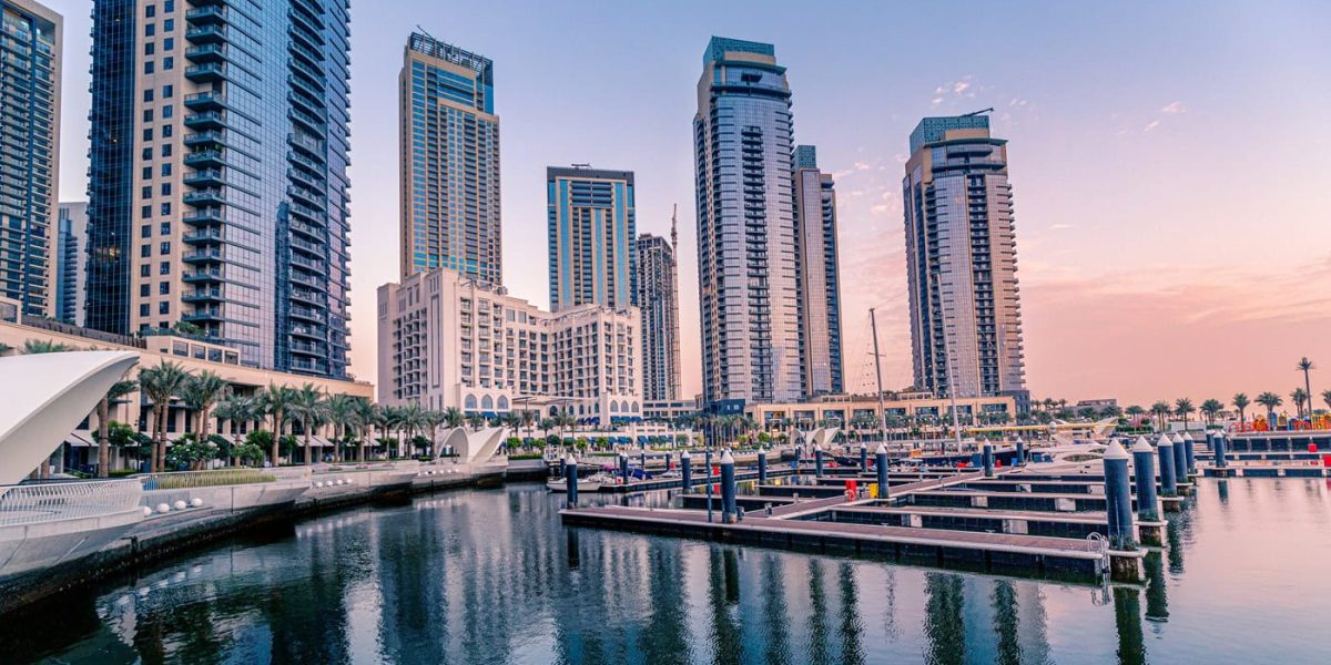 Modern Dubai skyline showing the benefits of living in Dubai