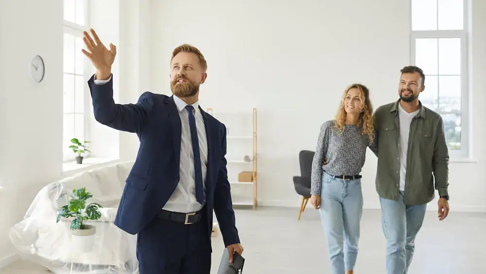 Property viewing in Dubai with real estate agent and buyers